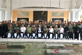 Danrem instruksikan personel ajak masyarakat tanam kaliandra merah