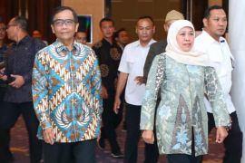 Pengamat: Mr X dan Mrs X adalah Mahfud dan Khofifah