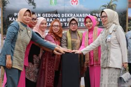 Sutarmidji minta Dekranasda maksimalkan promosi produk kerajinan