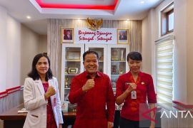 Dua tenaga kesehatan Bangli terima penghargaan di Istana Negara