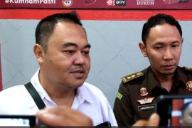 Penahanannya ditangguhkan, Kejari Jember tetap proses hukum kades diduga korupsi