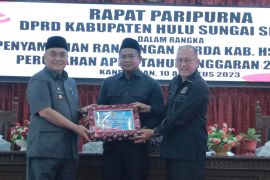 Wakil Ketua II DPRD HSS : Kepemimpinan bupati disiplin dan tepat waktu