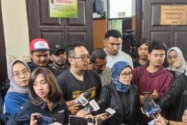 Ayah David kecewa sidang tuntutan Mario Dandy dan Shane ditunda