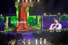 Grup TXT bahas tantangan tarian "Do It Like That"