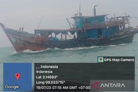 Nelayan tradisional Tanjung Balai keluhkan Pukat Trawl di Selat Malaka