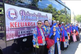 Doakan bangsa Indonesia, Ketum ETOR berangkatkan 40 jamaah ke Tanah Suci