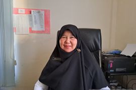 Kesbangpol Babel imbau masyarakat pasang bendera merah putih