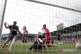 Derbi London Utara perdana musim ini berkesudahan dengan skor imbang 2-2