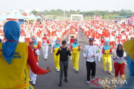 Ratusan warga Bekasi senam jantung sehat sambut Hari Jadi ke-73