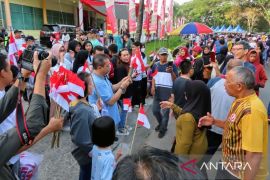 Kaltim kemarin, ribuan bendera dibagi pemprov hingga gebyar UMKM