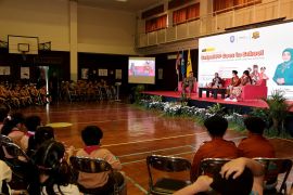 Satpol PP Surabaya ajak pelajar SD-SMP kampanyekan "stop bullying"