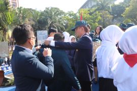 Tugas esai mahasiswa baru UB didaftarkan raih rekor MURI