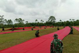 TNI kibarkan Merah Putih 110 X 48 meter  di IKN