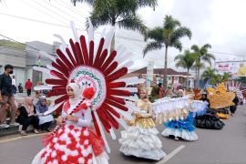 Ribuan peserta meriahkan pawai budaya HUT ke 78 RI di Takengon