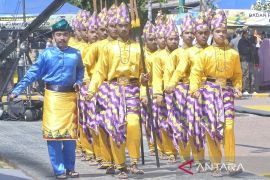 Mamanda dan Tarian Bagedek Baimbai tampil di Hari Jadi Prov Kalsel ke-73
