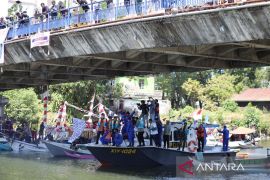 Bupati Pangkep lepas ratusan peserta Festival Nelayan