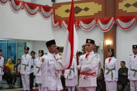 Bupati Fransiskus Diaan: Paskibraka harus berwawasan kebangsaan