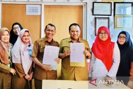 Disdukcapil Aceh Barat permudah warga urus akte kelahiran di rumah sakit