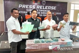 Polda Papua Barat selamatkan uang negara Rp20,5 miliar