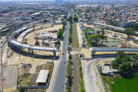 Pembangunan proyek jalan layang Aloha Sidoarjo terus dikebut