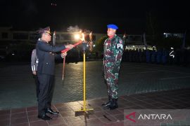 Polda Kalsel gelar pawai obor kobarkan semangat Kemerdekaan RI