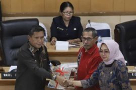 Pemkot Ambon serahkan tiga usulan Ranperda tentang Negeri dibahas DPRD