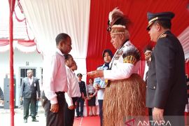 Gubernur Waterpauw harapkan 863 napi penerima remisi memperbaiki diri