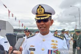 TNI AL ajak generasi muda Manokwari jaga kebersihan laut