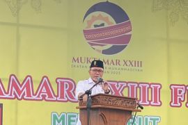 Menteri Perdagangan  resmikan bazar di Muktamar IPM di Medan