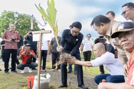 Kirab Pemilu di Kabupaten Badung diakhiri dengan penanaman pohon