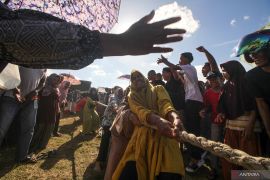 6 lomba populer digelar warga saat meriahkan HUT RI