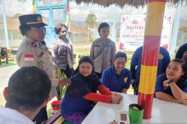 Timkes Polres Jayawijaya gelar pengobatan gratis di Lapas Kelas IIB Wamena