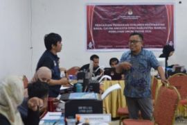 KPU Mamuju umumkan DCS caleg DPRD untuk Pemilu 2024