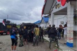 Satu anggota Marinir meninggal dalam kontak tembak dengan KKB di Dekai