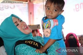 Pemkab Kepulauan Tanimbar Maluku beri bantuan makanan tambahan balita  stunting