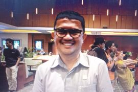 Disbudpar Sulsel mengembangkan industri ekonomi kreatif bidang seni