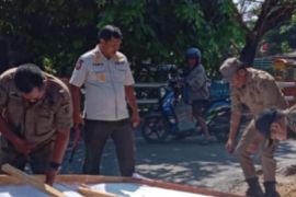 PDIP: Seharusnya penertiban baliho caleg ada sosialisasi