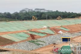 Bendungan IKN akan punya pembangkit listrik matahari terapung