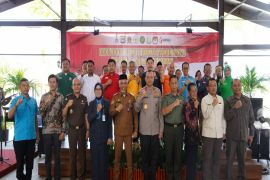 Polda Sulbar dan pengurus parpol gelar deklarasi pemilu damai