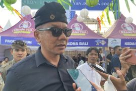 Satpol PP Bali tegaskan berani copot baliho politik yang melanggar