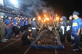 Wabup Bangka Barat tampilkan atraksi Silat Bintit saat pembukaan Porprov VI Babel 2023