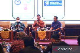 Kemenkumham minta notaris ikut cegah pencucian uang - terorisme