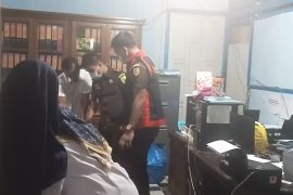 Kejari Pasaman Barat geledah kantor PDAM terkait dugaan korupsi (Video)