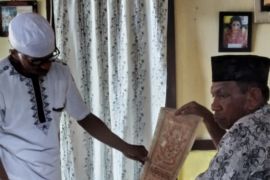 Tim Riset PRKKP BRIN teliti manuskrip kuno di Maluku