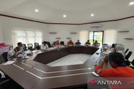 Bapenda bersama UPPD Samsat Kotabaru evaluasi pajak daerah