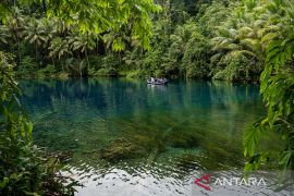 Danau Paisupok unggulan wisata alam di Bangkep Page 2 Small