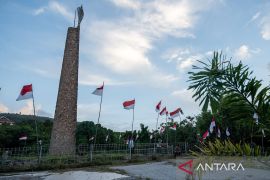 Monumen Trikora di Banggai Kepulauan Page 3 Small
