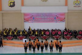 Polda Jambi rayakan Hari Kesatuan Gerak Bhayangkari ke-71 dengan olahraga bersama