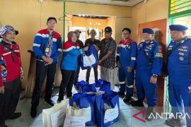 Pertamina salurkan bantuan untuk korban  kebakaran Margomulyo