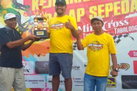 Tim Resmob Tabalong juara Open Balap Sepeda Mini